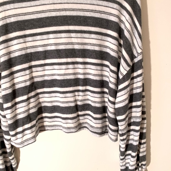 Altar’d State size Medium - Picture 2 of 4